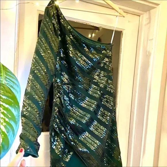 LULUS SEQUINS DRESS - Picture 6 of 10